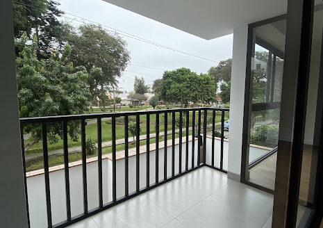 SE VENDE DEPARTAMENTO FLAT EN SANTIAGO DE SURCO SEGUNDO PISO
