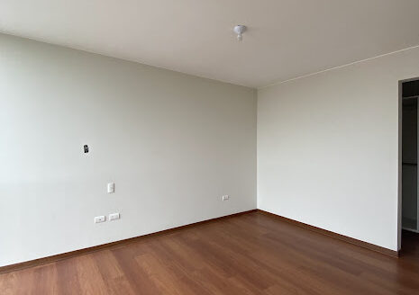 SE VENDE DEPARTAMENTO DUPLEX EN SAN BORJA NO PAGA ALCABALA, ENTREGA INMEDIATA