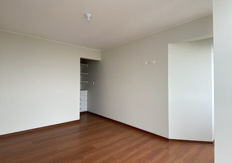 SE VENDE DEPARTAMENTO DUPLEX EN SAN BORJA NO PAGA ALCABALA, ENTREGA INMEDIATA