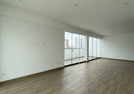 SE VENDE DEPARTAMENTO DUPLEX EN SURQUILLO