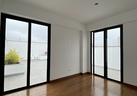 EN VENTA DUPLEX EN MIRAFLORES