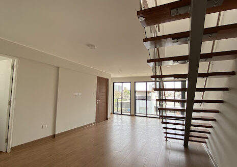 SE VENDE DEPARTAMENTO DUPLEX EN SAN BORJA DE 4 DORMITORIOS