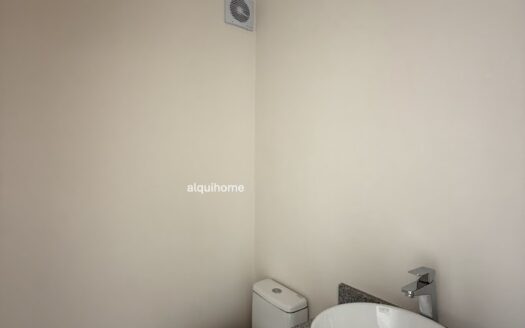 SE VENDE DUPLEX DE 4 DORMITORIOS EN SAN BORJA VISTA A CALLE